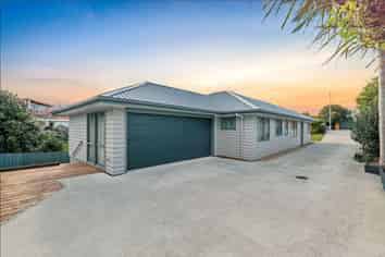 20 Mcleod Road, Weymouth