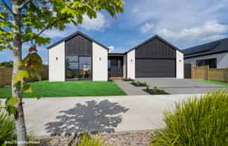 74 Hugo Shaw Drive, Cambridge