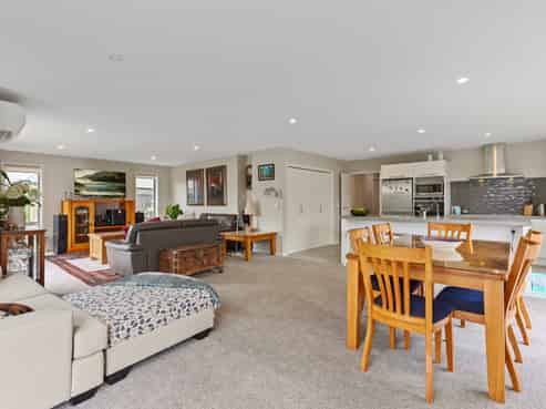 128 Puhirake Crescent, Pyes Pa