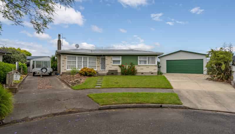 8 Hulme Place, Greenmeadows