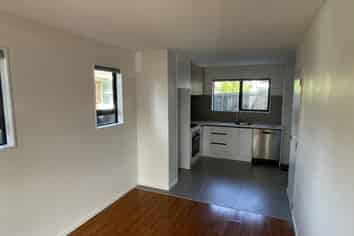 23 Red Arches Road, Henderson