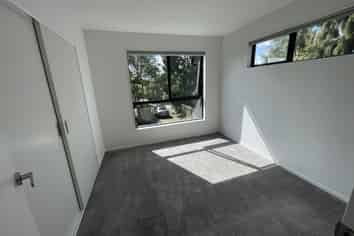 23 Red Arches Road, Henderson