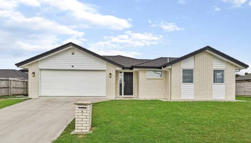 16 Pyne Crescent, Pokeno