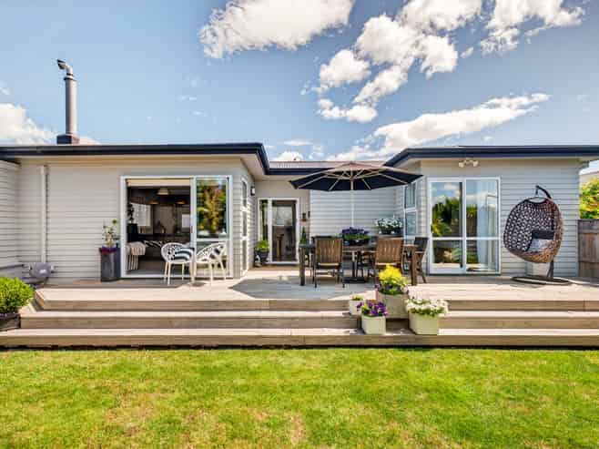 17 Gallipoli Road, Onekawa