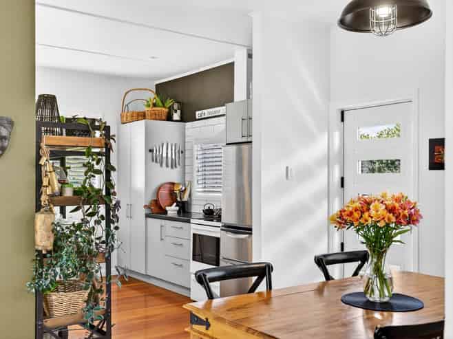 17 Gallipoli Road, Onekawa