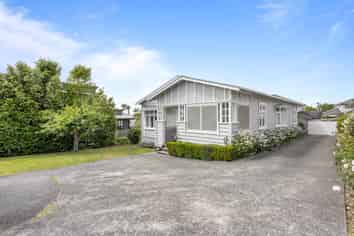 309 Lake Road, Hauraki