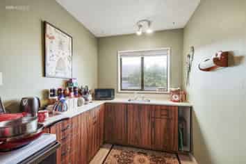 1B Sylvia Street, Parklands