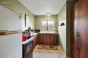 1B Sylvia Street, Parklands