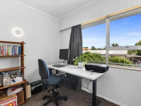  4/13 Fifth Avenue, Avenues