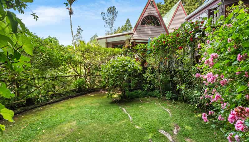 27a Tane Road, Laingholm