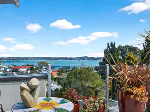 8 Prospect Street, Russell