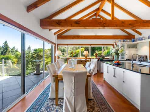 8 Prospect Street, Russell