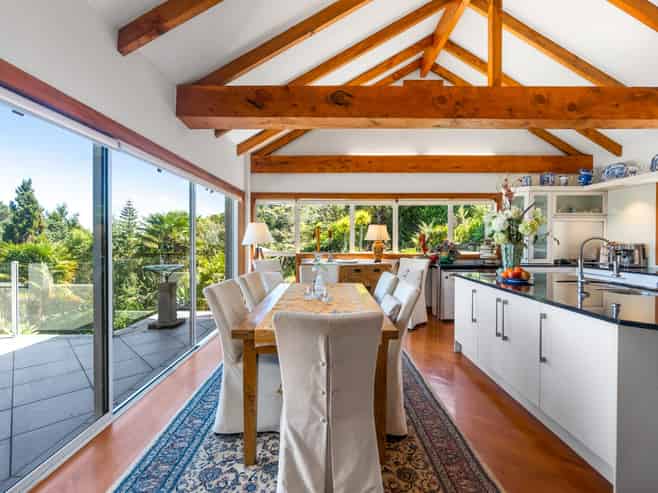 8 Prospect Street, Russell