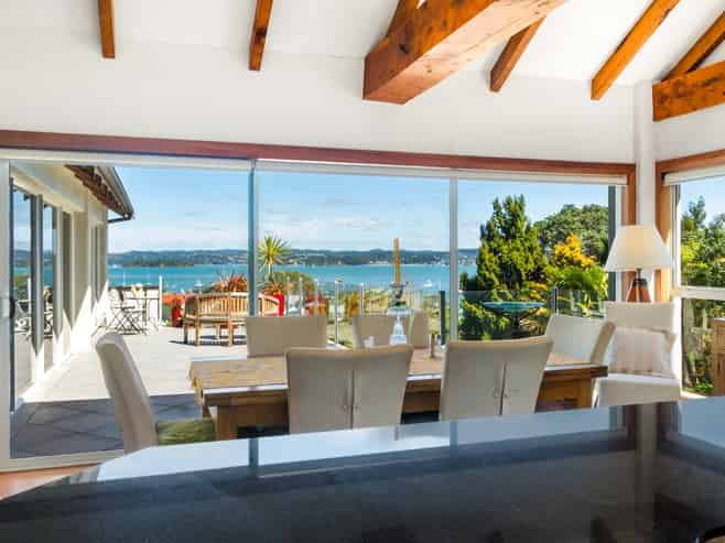 8 Prospect Street, Russell