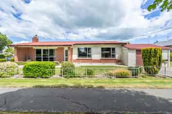 364 Great North Road, Winton