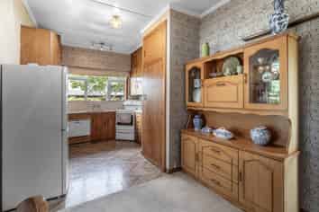 364 Great North Road, Winton