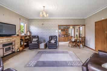 364 Great North Road, Winton