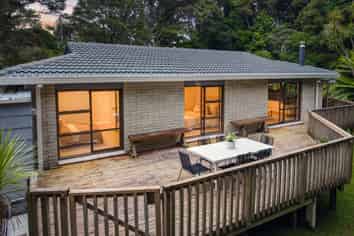 2/6 Sonnenberg Way, Titirangi