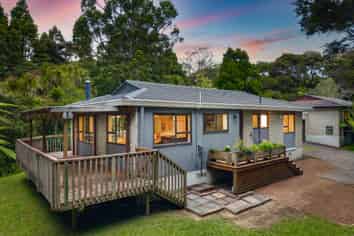 2/6 Sonnenberg Way, Titirangi