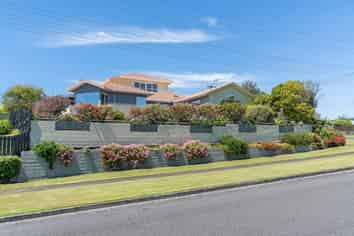 50 Leslie Street, Waitara
