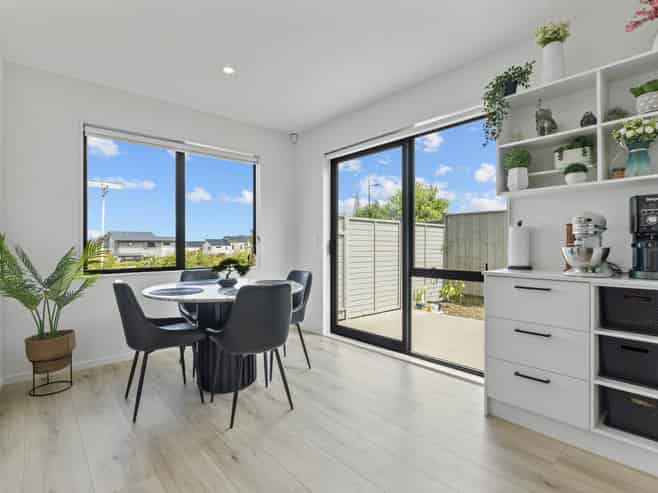 5 Parkmore Drive, Papakura