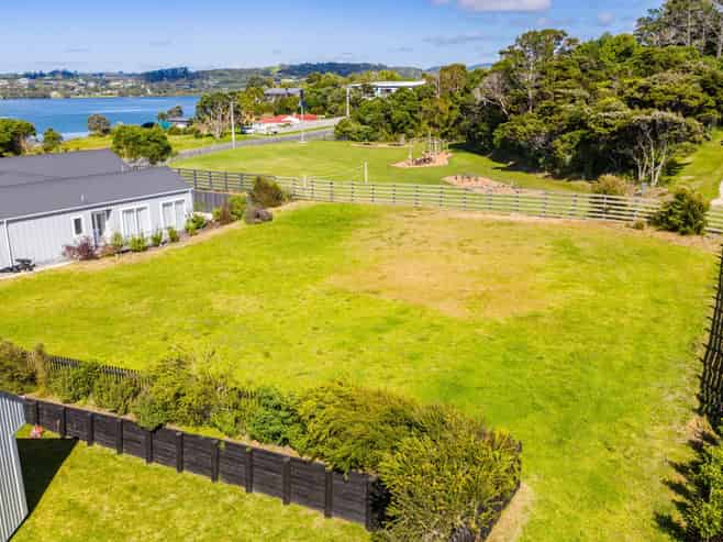 135 Estuary Drive, Mangawhai Heads