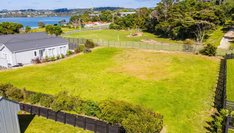 135 Estuary Drive, Mangawhai Heads