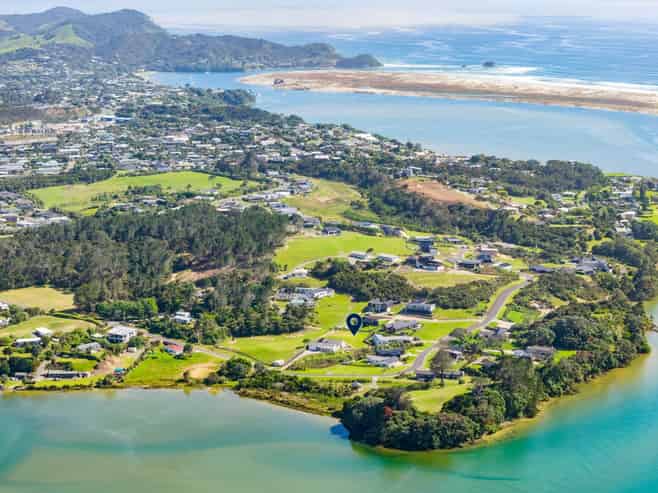 135 Estuary Drive, Mangawhai Heads