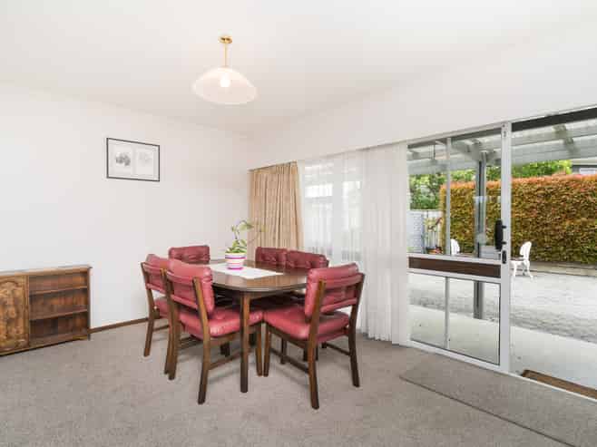 25 Chippendale Crescent, Highbury