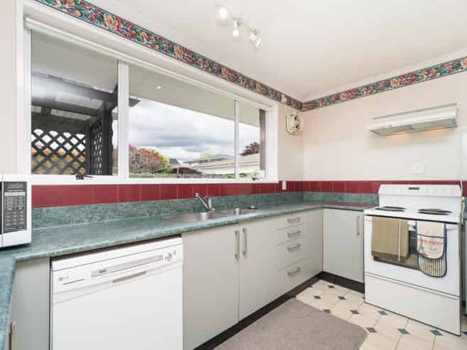 25 Chippendale Crescent, Highbury