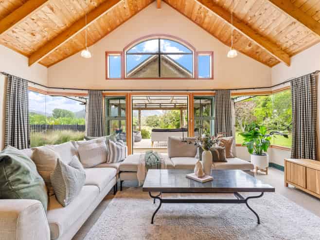 28 Kaipara Flats Road, Warkworth