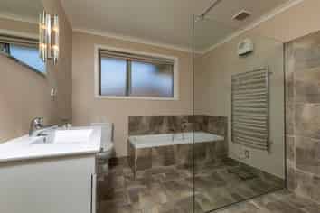 40 Little Maude Drive, Lake Hawea