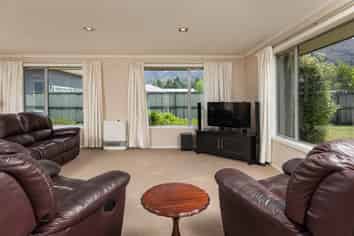 40 Little Maude Drive, Lake Hawea