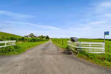 358 Opunake Road, Cardiff