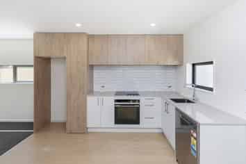 1/220 Geraldine Street, Edgeware