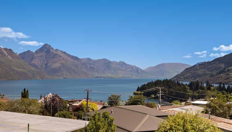 20 Panorama Terrace, Queenstown Central