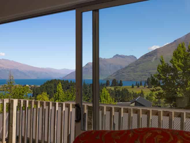 20 Panorama Terrace, Queenstown Central