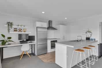 41 Farnborough Way, Rolleston