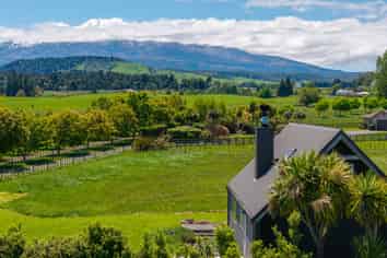 61 Shannon Street, Ohakune