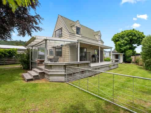 19 Irwin Place, Kinloch