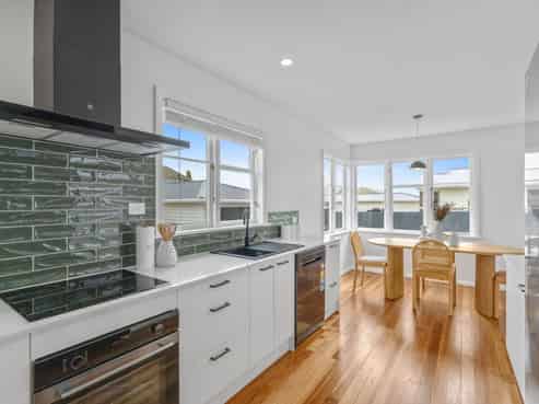 81 Bartholomew Road, Levin