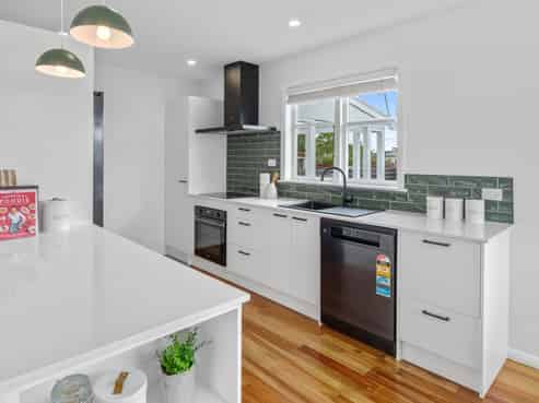 81 Bartholomew Road, Levin