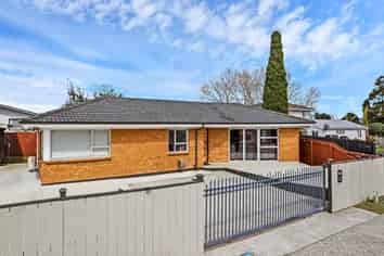 52 Henwood Road, Mangere East