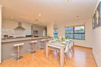 19H Gloucester Road, Manurewa