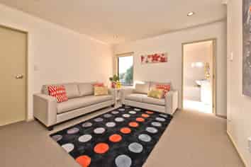 19H Gloucester Road, Manurewa