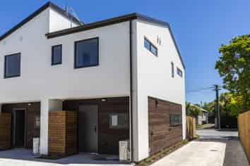 1/220 Geraldine Street, Edgeware