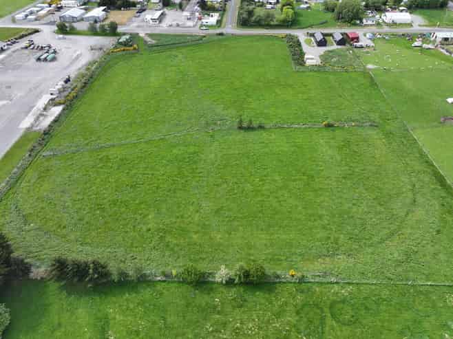 18 Pluto Road, Lumsden