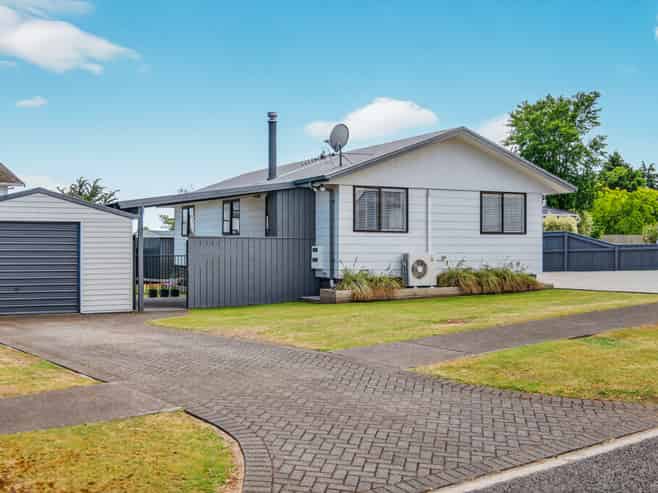 60 Grace Crescent, Richmond Heights