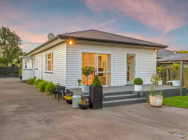 28 Archer Street, Saint Albans