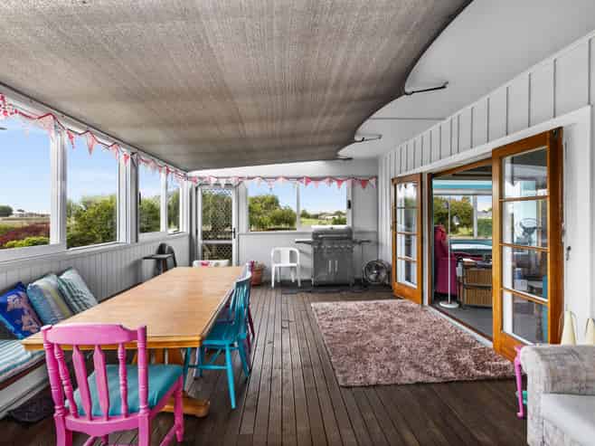 905 Southland Road, Raureka